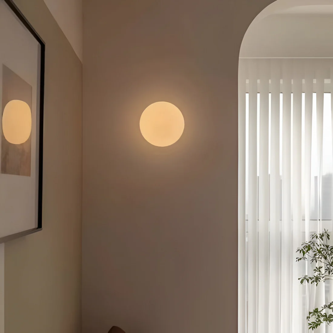 Applique da Parete in Vetro – Eleganza e Luce Sottile