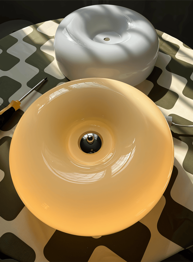 Plafonieră scandinavă din sticlă - decor modern și instalare ușoară