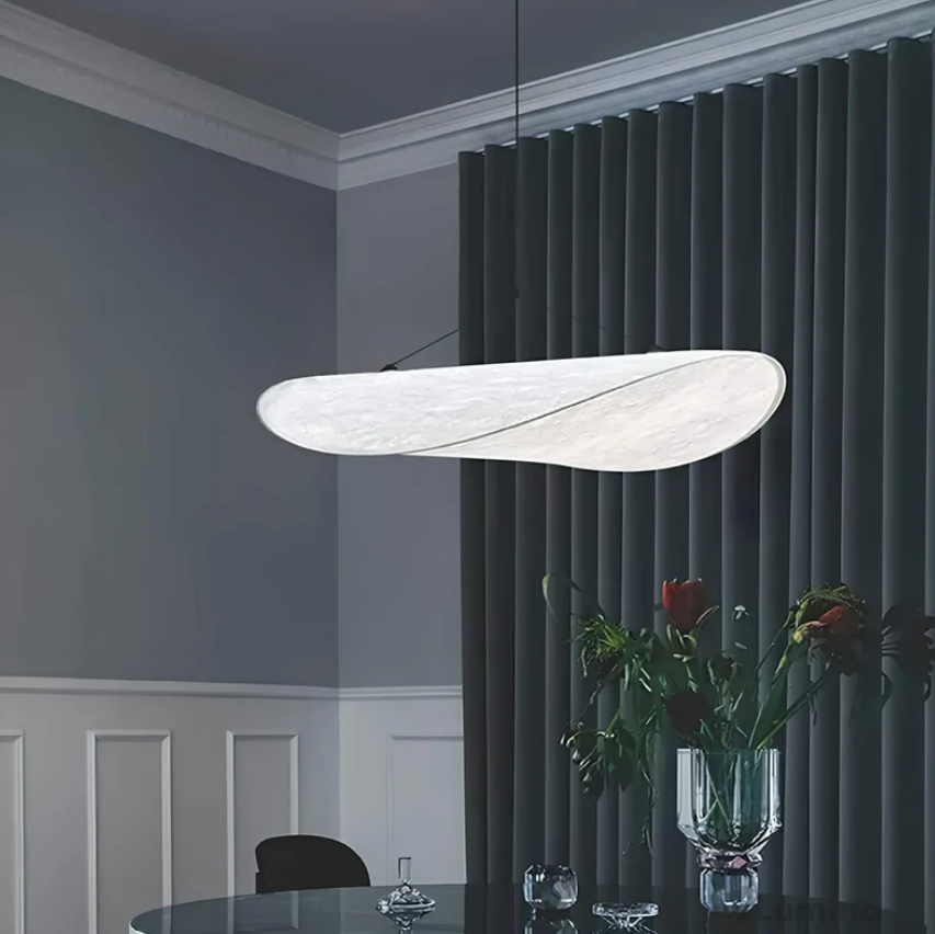 Käsintehty kattovalaisin – Luonnollinen ja aito eleganssi 