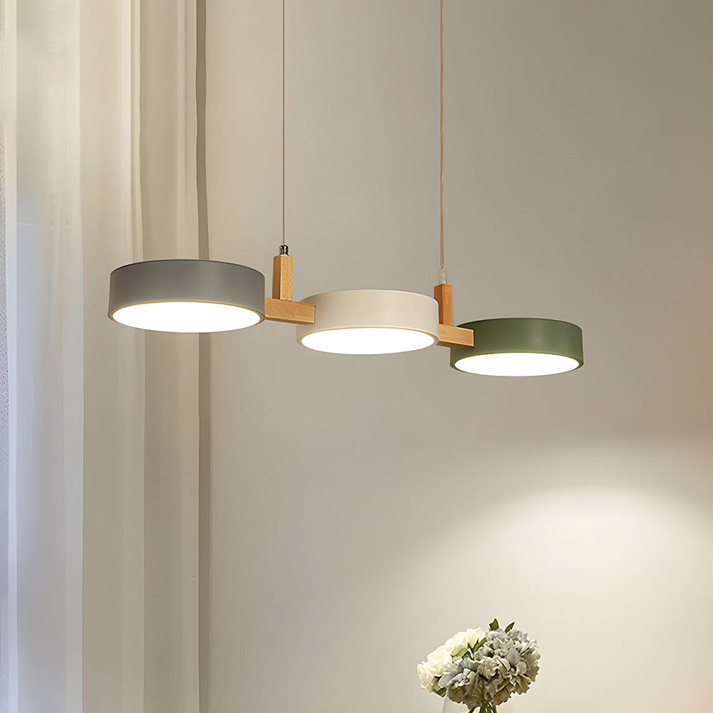 Moderne Hengende Lampe I Metall – Elegant Design Og Trendy Belysning 