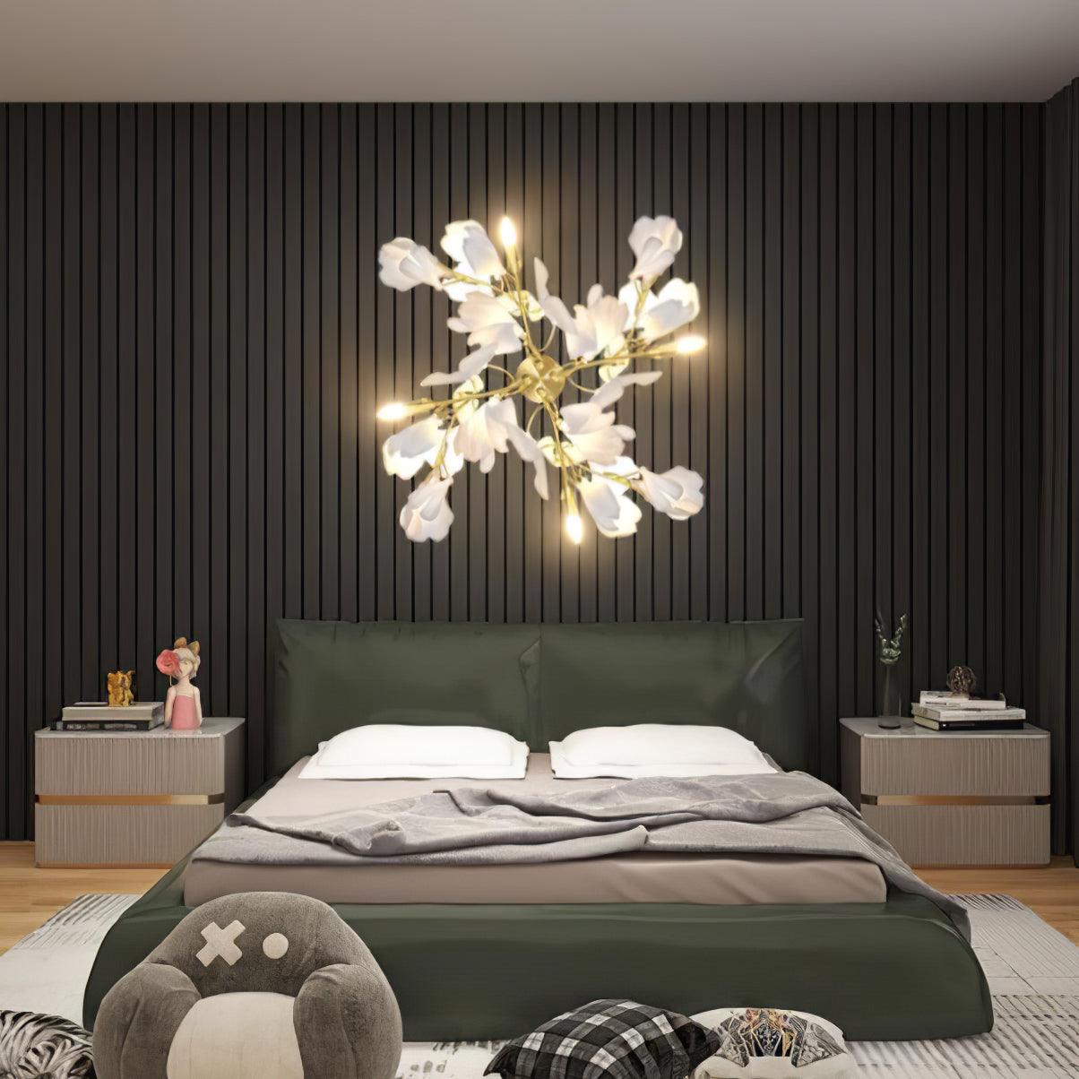 Květinová nástěnná lampa - Zlatá elegance a měkké světlo