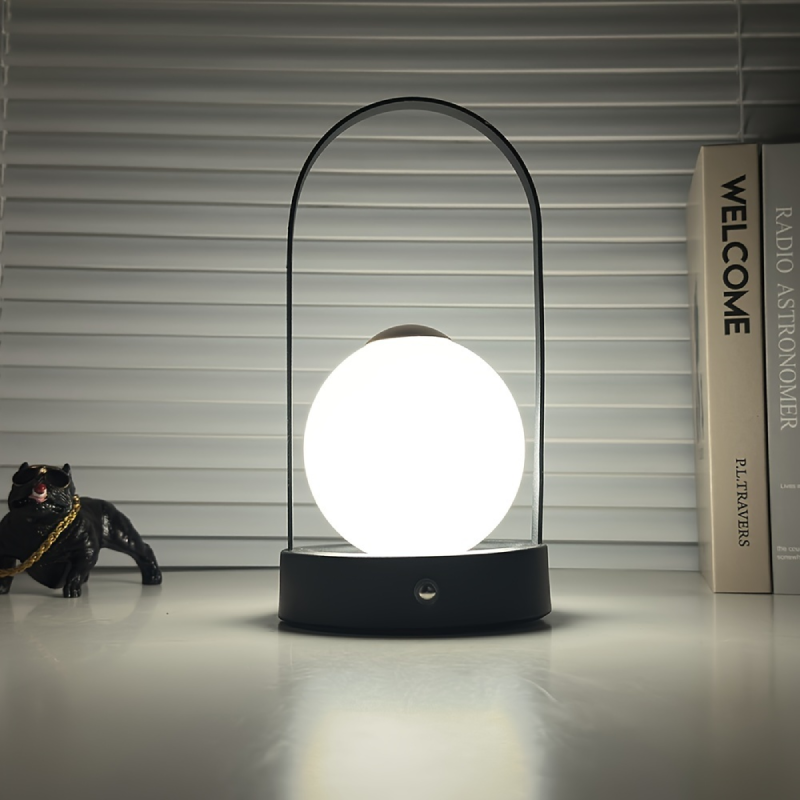 Lampa stołowa bezprzewodowa — regulowana intensywność światła 
