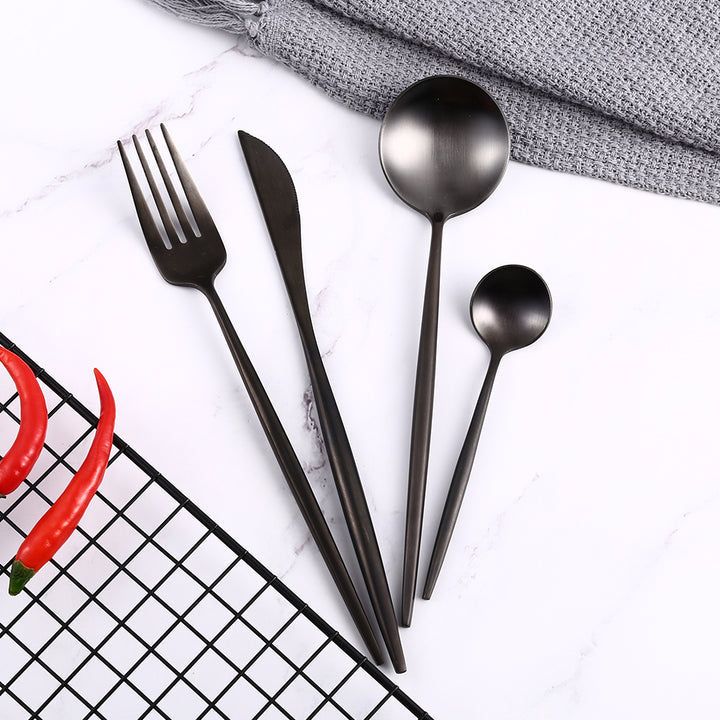 Set De Tacâmuri De Lux – Pentru O Masă Elegantă Și Distinsă 