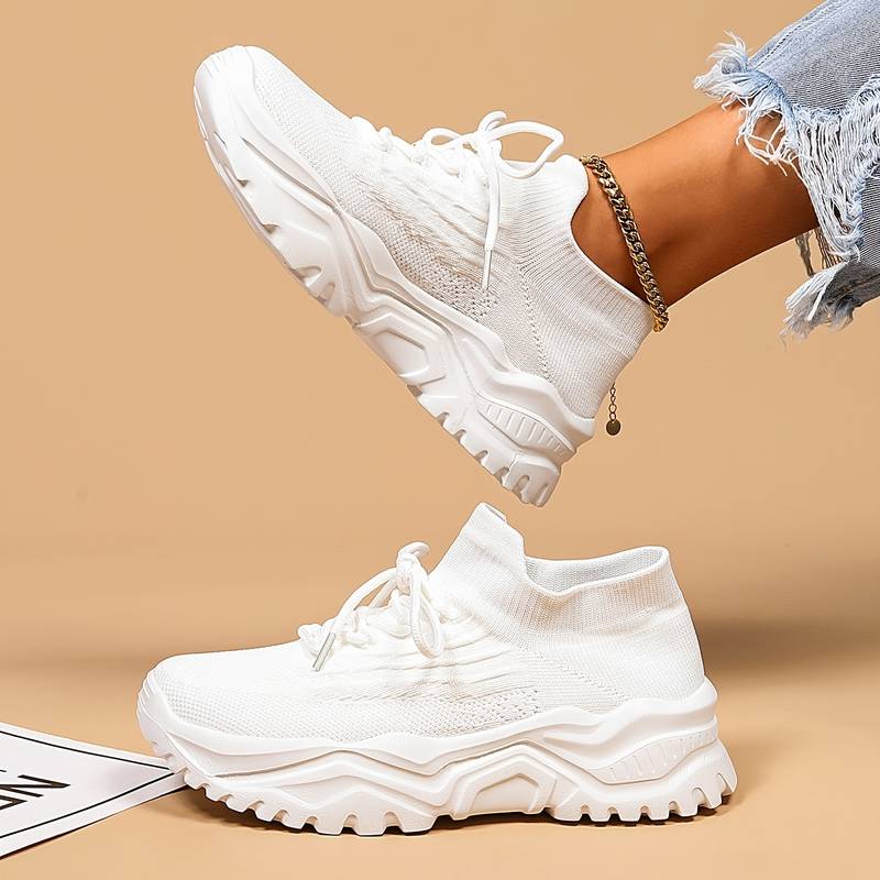 Elegant Casual Shoes – Comfort and Versatility 