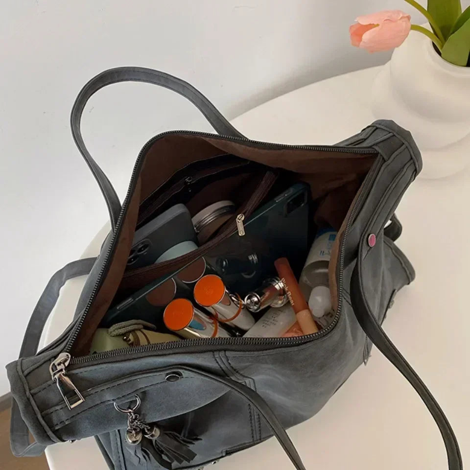 Sandra | Luxury Handbag – Distinction and Comfort of Use 