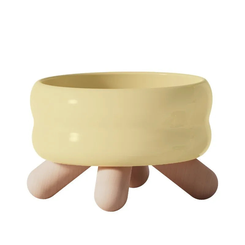Designad upphöjd kattskål - komfort och naturlig elegans