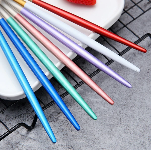 Bestikksett 24 deler – Elegant finish for et raffinert bord 