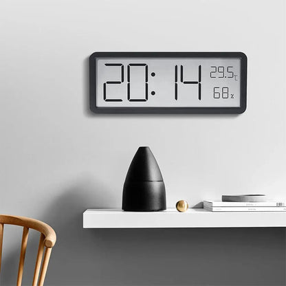 LEDデジタル壁時計 – 明瞭な表示と統合センサー 