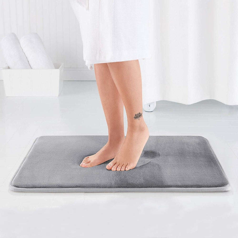 Memory Foam Bath Mat – Soft Comfort and Optimal Support 