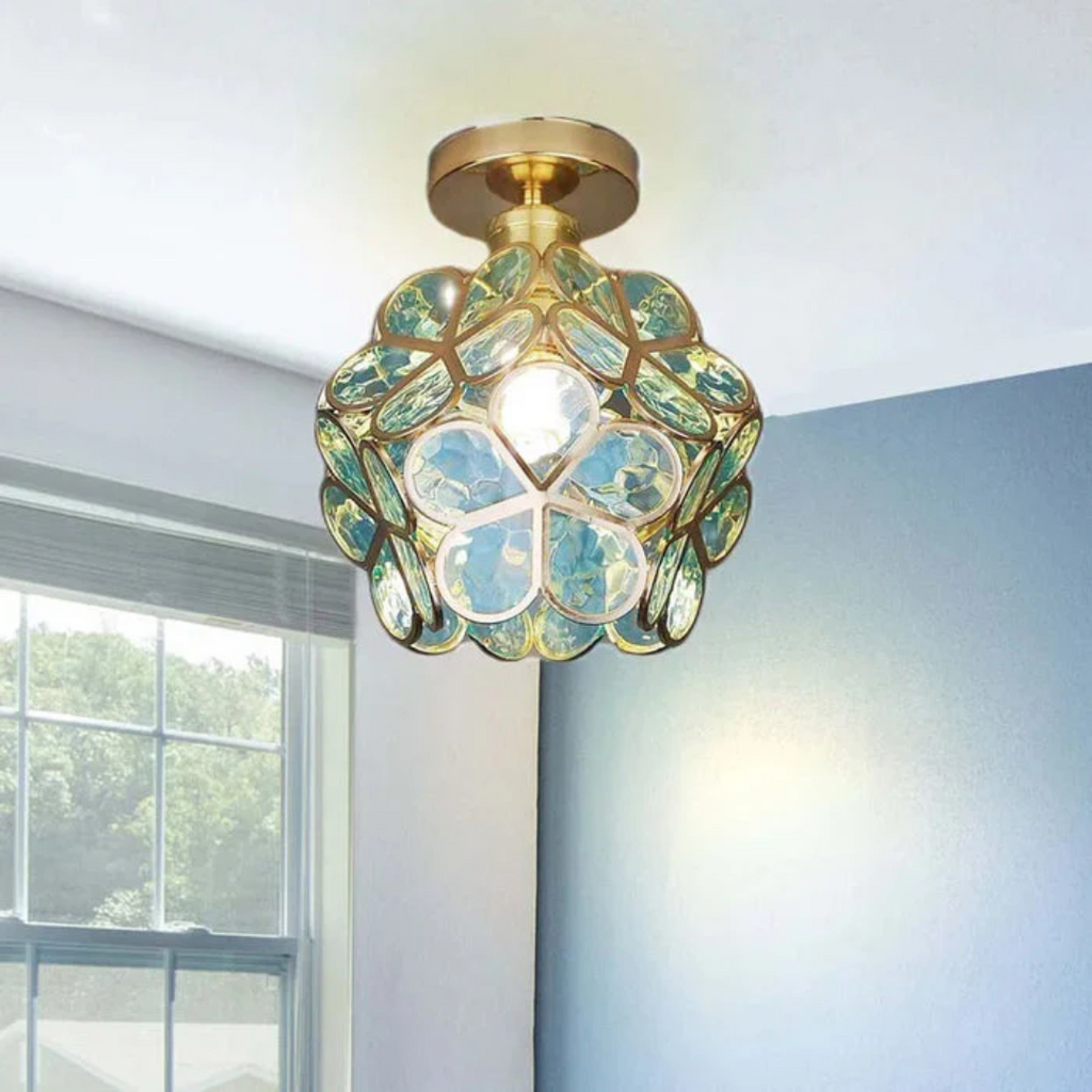 Taklampe i Blomsterform – Delikat og Moderne Design 
