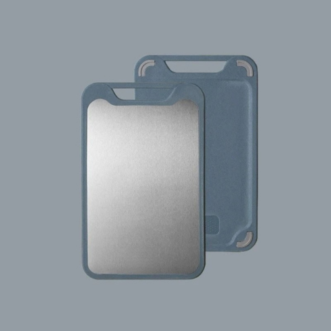Double-Sided Cutting Board – Versatile and Easy to Clean 